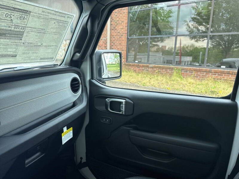 2025 Jeep Wrangler Sport S 4xe