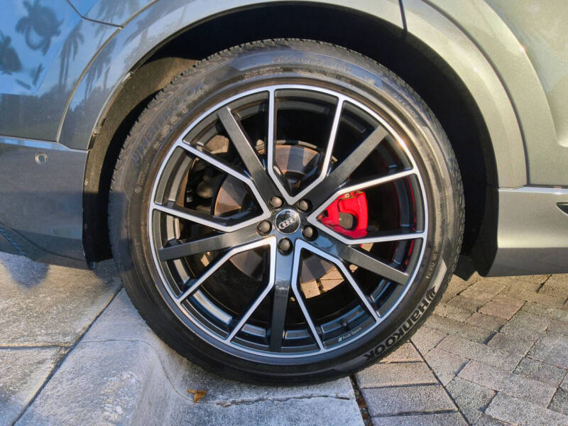 2019 Audi Q8 quattro Prestige 55 TFSI