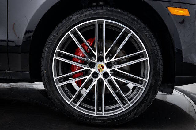 2026 Porsche Macan S