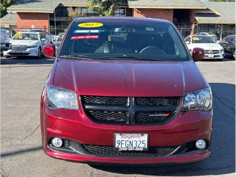 2017 Dodge Grand Caravan for sale at Carros Usados Fresno in Clovis CA