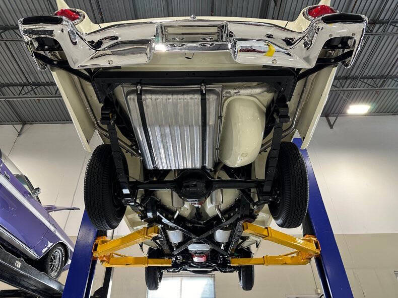 1957 Ford Thunderbird