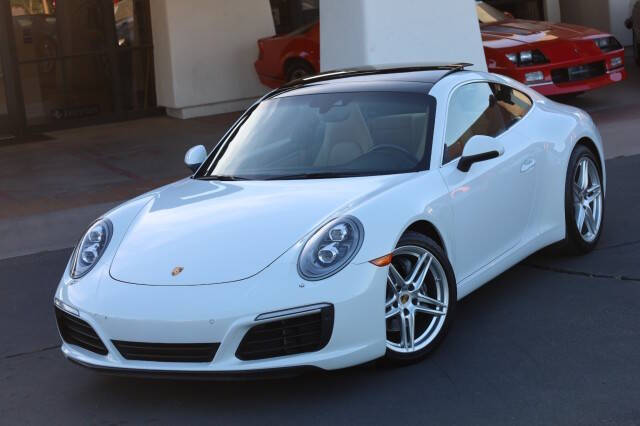2017 Porsche 911 Carrera