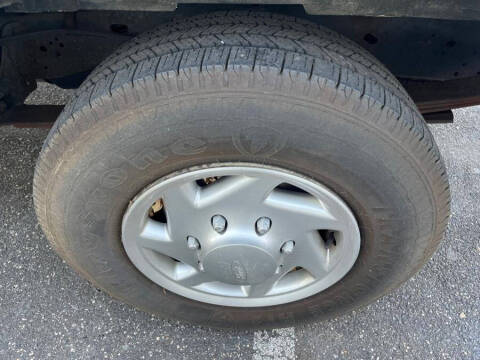 2011 Ford E-Series E-250