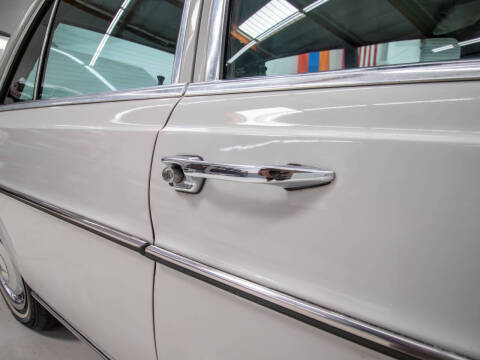1971 Mercedes-Benz 280-Class
