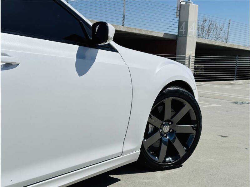 2014 Chrysler 300 SRT8