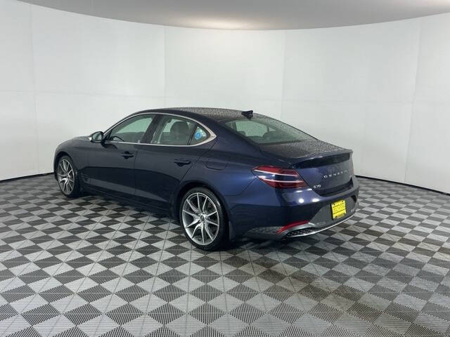 2023 Genesis G70
