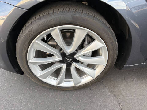 2020 Tesla Model 3 Standard Range Plus