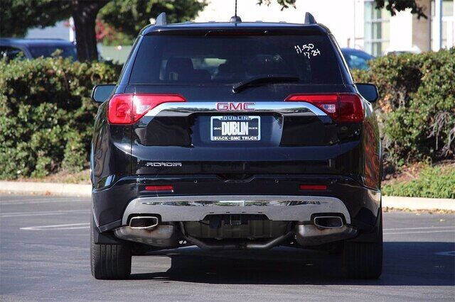 2017 GMC Acadia Denali