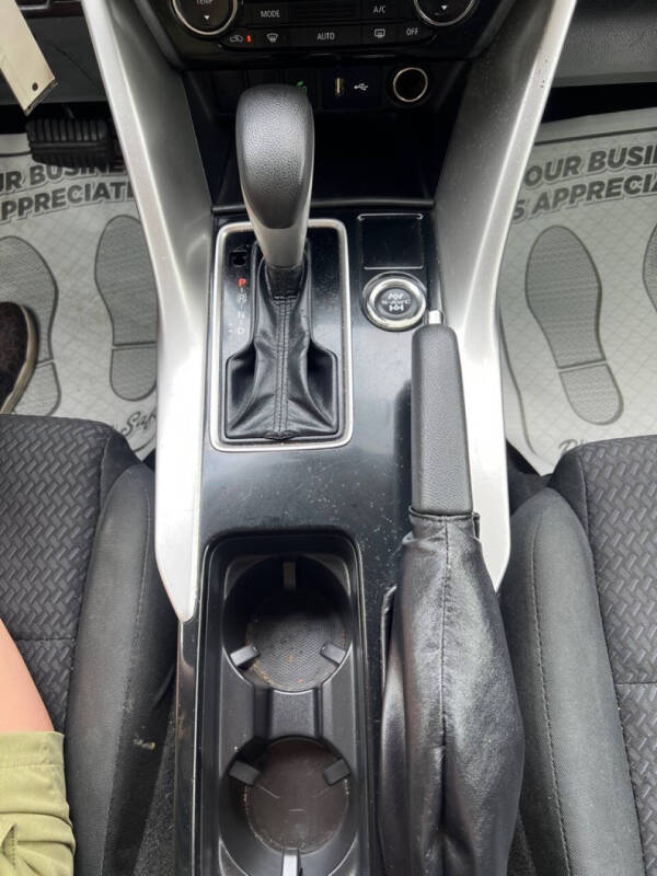 2020 Mitsubishi Eclipse Cross ES