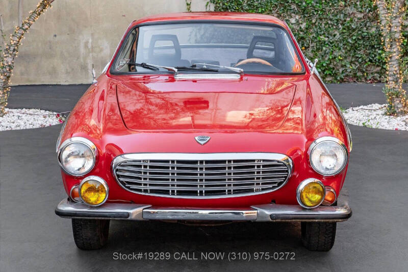 1966 Volvo P1800