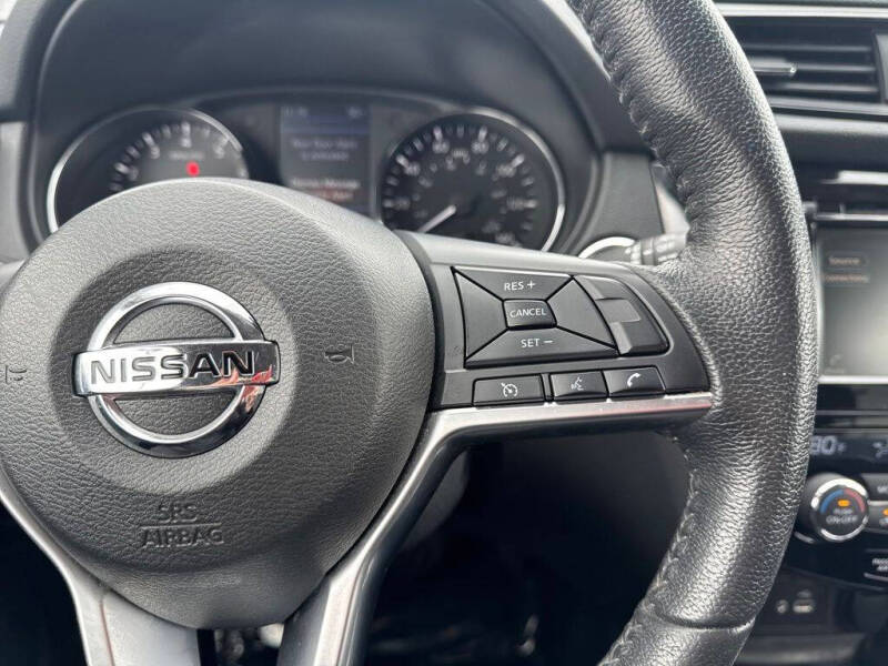 2020 Nissan Rogue SV