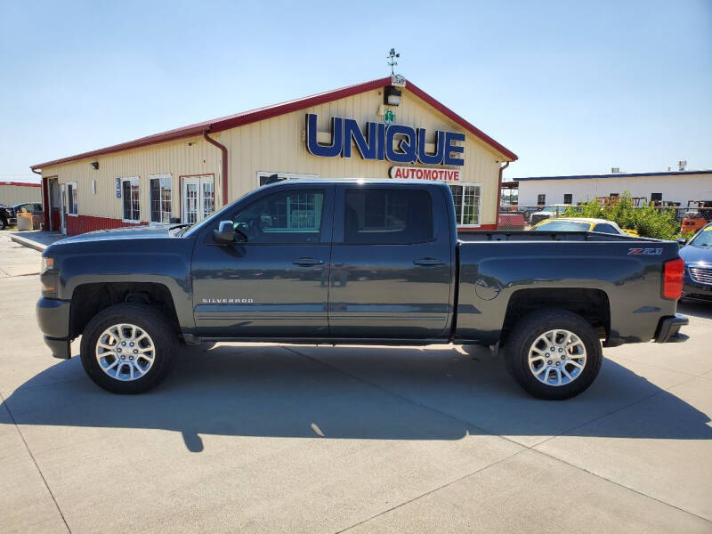 2017 Chevrolet Silverado 1500 for sale at UNIQUE AUTOMOTIVE "BE UNIQUE" in Garden City KS