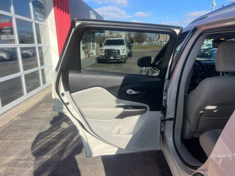 2019 Jeep Cherokee Overland