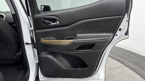 2017 GMC Acadia SLE-2