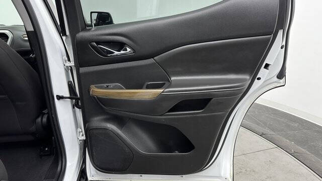 2017 GMC Acadia SLE-2