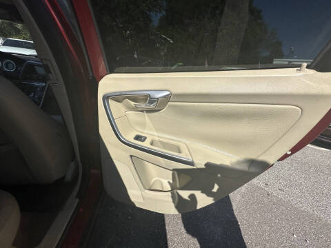 2013 Volvo XC60 3.2 Platinum