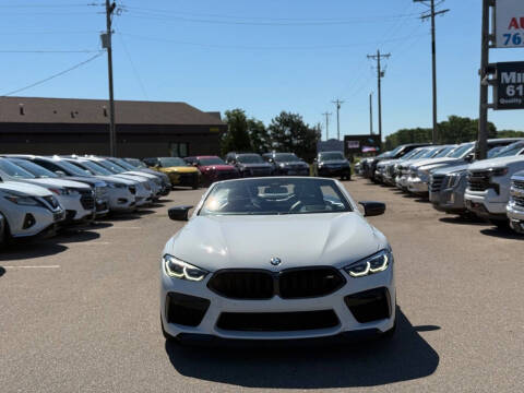 2020 BMW M8