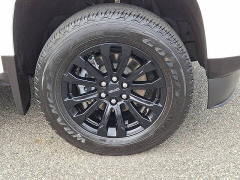 2022 GMC Canyon Elevation Standard