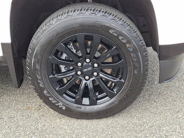 2022 GMC Canyon Elevation Standard