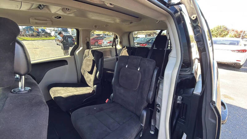 2012 Dodge Grand Caravan Crew