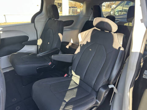 2018 Chrysler Pacifica LX