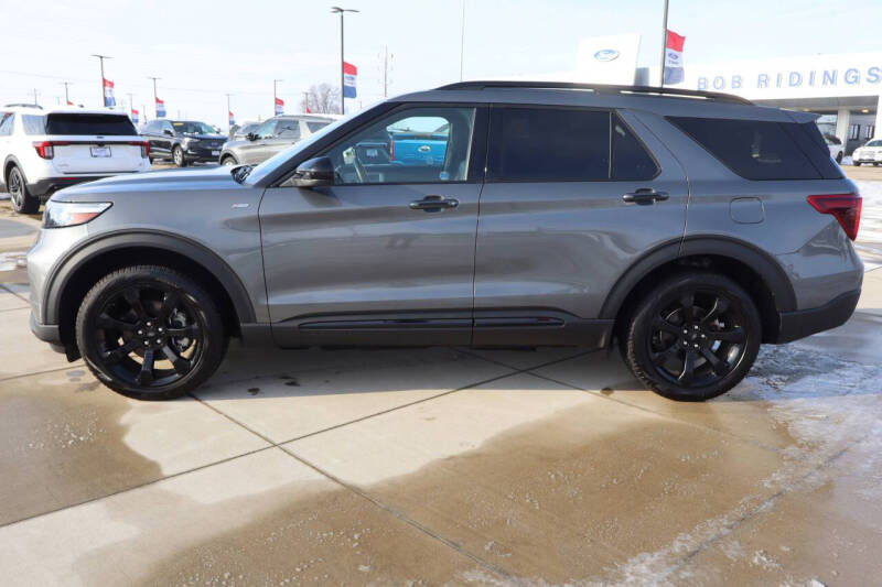 2023 Ford Explorer ST-Line
