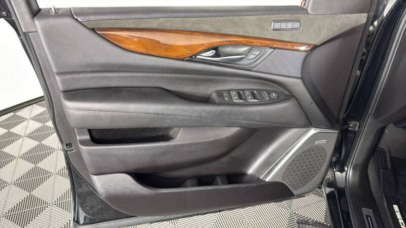 2019 Cadillac Escalade ESV Premium Luxury