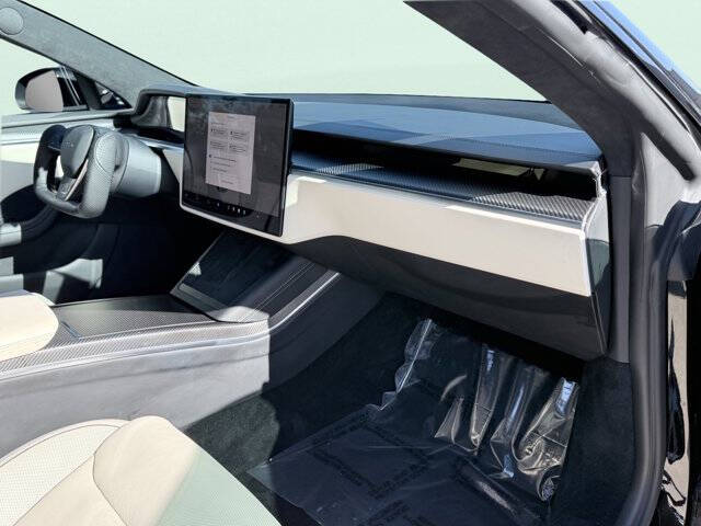 2023 Tesla Model S Plaid