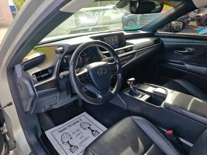 2019 Lexus ES 350