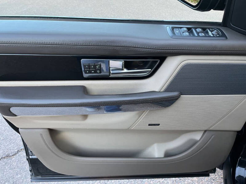 Image 9 of 2013 Land Rover Range Rover Sport HSE LUX