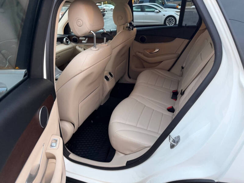 2021 Mercedes-Benz GLC GLC 300 4MATIC