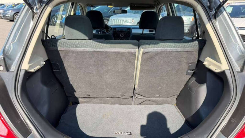 2012 Nissan Versa 1.8 S