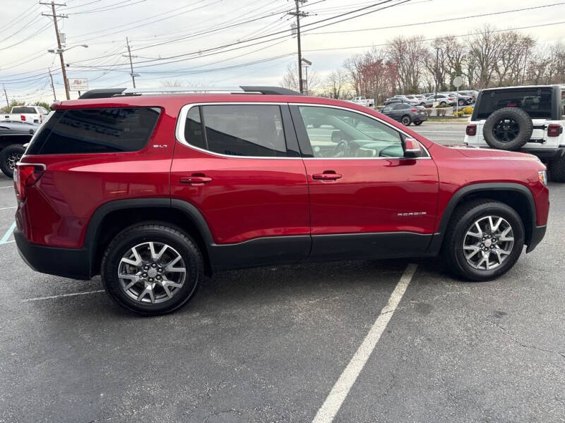 2023 GMC Acadia SLT