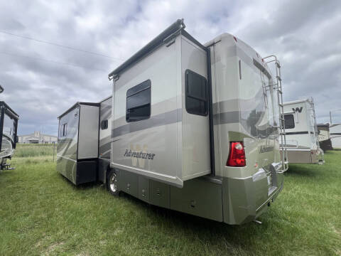 2007 Winnebago Adventurer
