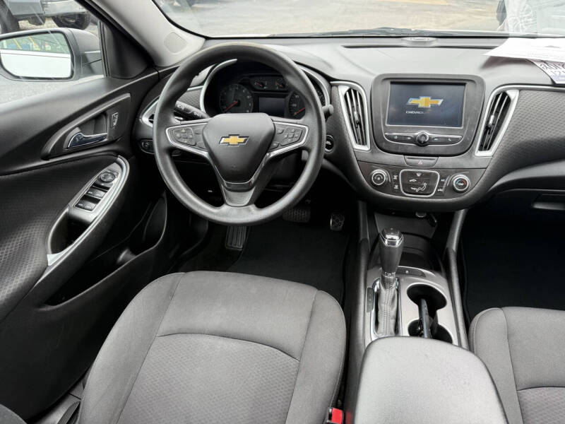 2018 Chevrolet Malibu LS