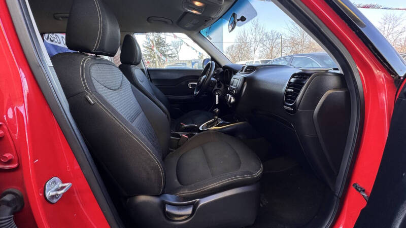 2016 Kia Soul +