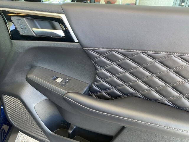 2024 Mitsubishi Outlander PHEV SEL