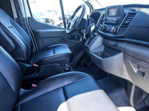 2025 Ford Transit 250