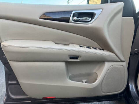 2013 Nissan Pathfinder SL