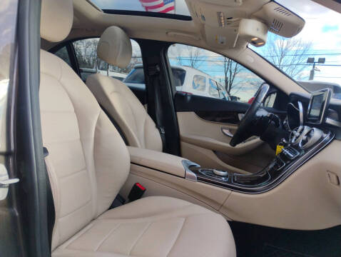 2017 Mercedes-Benz C-Class