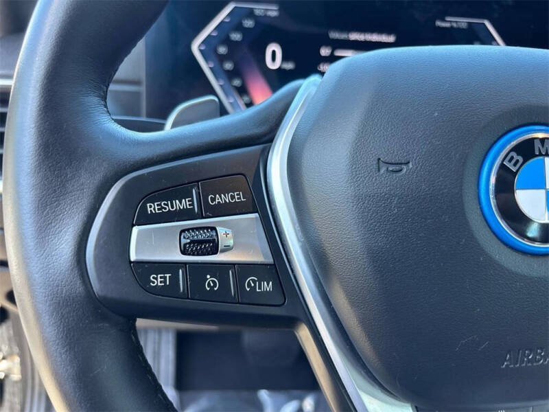 2024 BMW 3 Series 330e xDrive