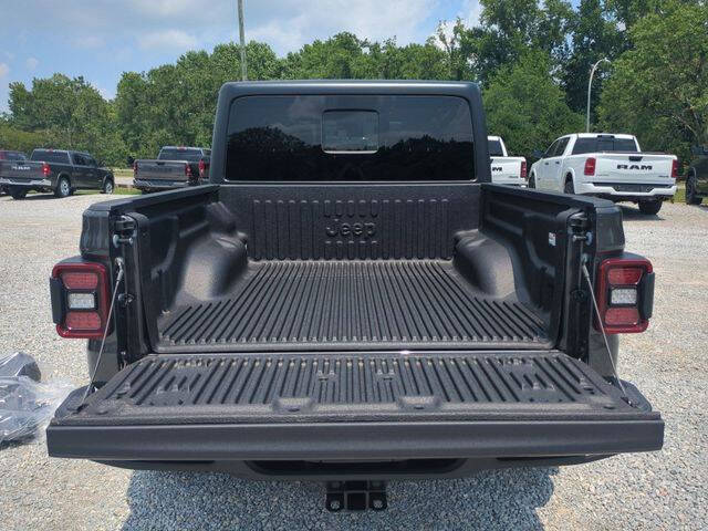 2025 Jeep Gladiator Mojave