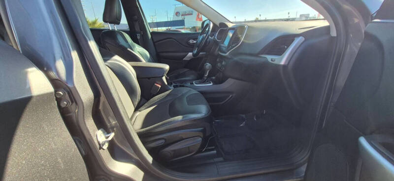 2018 Jeep Cherokee Latitude Plus