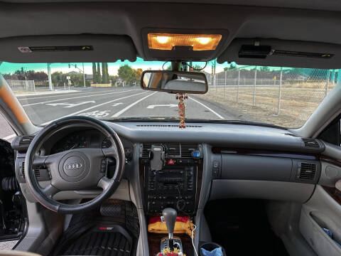 2000 Audi A8 quattro