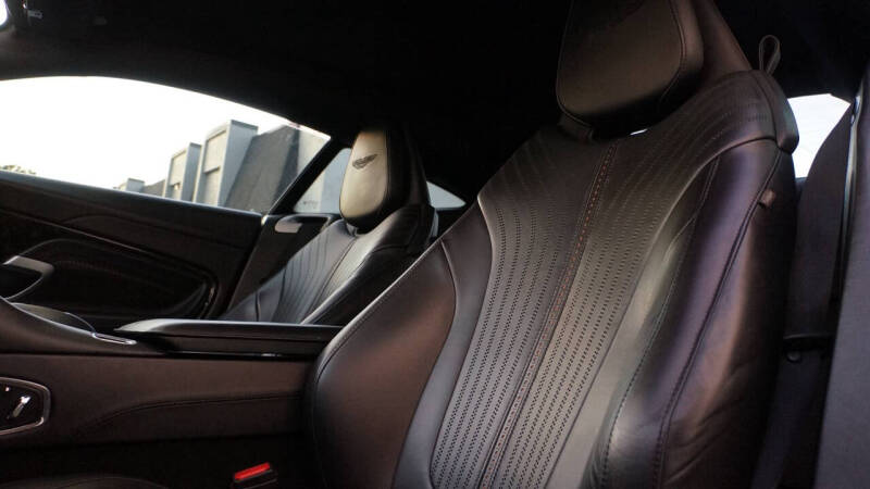 2017 Aston Martin DB11