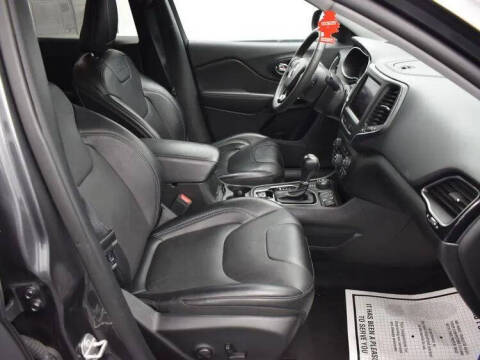 2023 Jeep Cherokee Altitude Lux