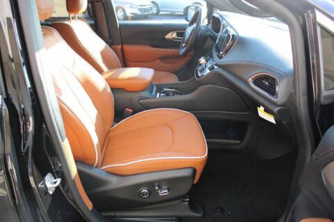 2026 Chrysler Pacifica Pinnacle