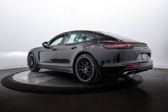 2017 Porsche Panamera