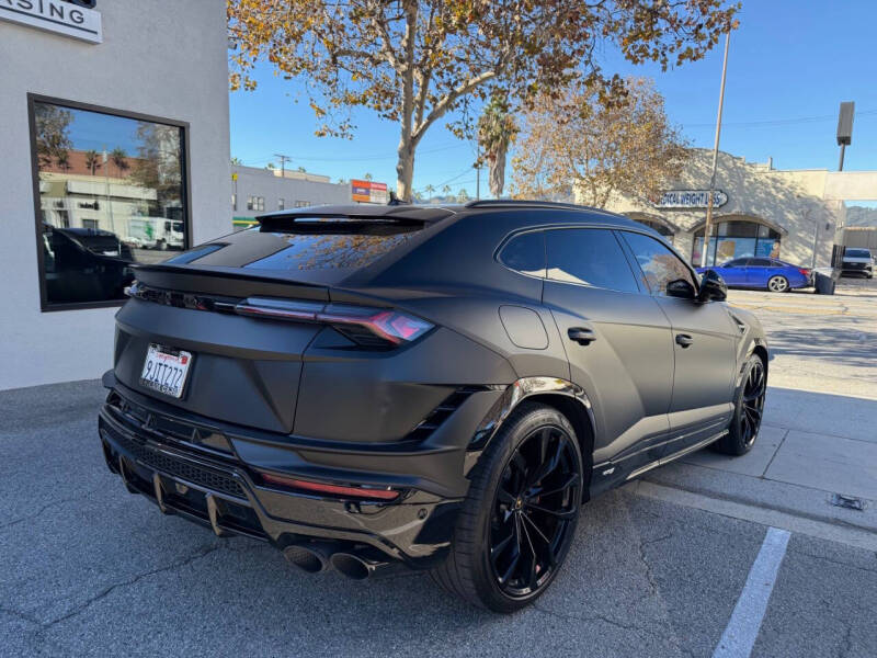 2023 Lamborghini Urus S
