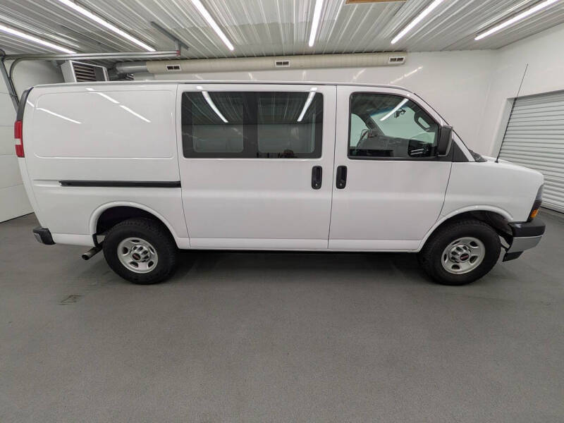 2021 GMC Savana 2500